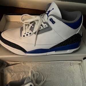 Air Jordan 3 racer blue